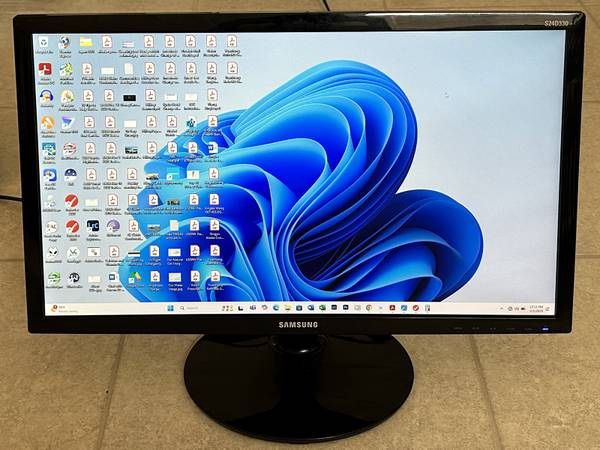 Samsung 24" LED 330 Series Business Monitor S24D330H