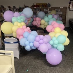 Free Balloon Arches For Graduation 