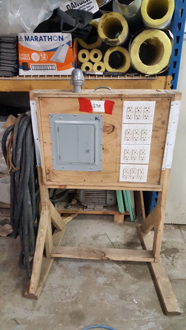 100 A.M.P. distribution panel