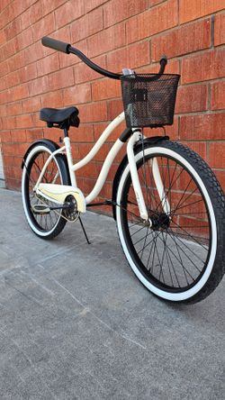 Huffy 26 inch beach cruiser bike $150