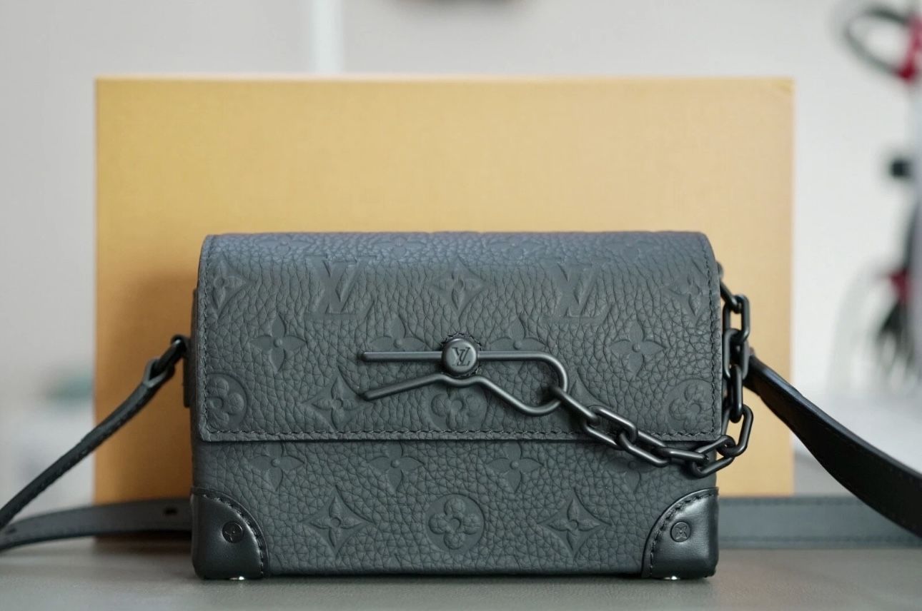Louis Vuitton Steamer Wearable Wallet Monogram Taurillion Leather