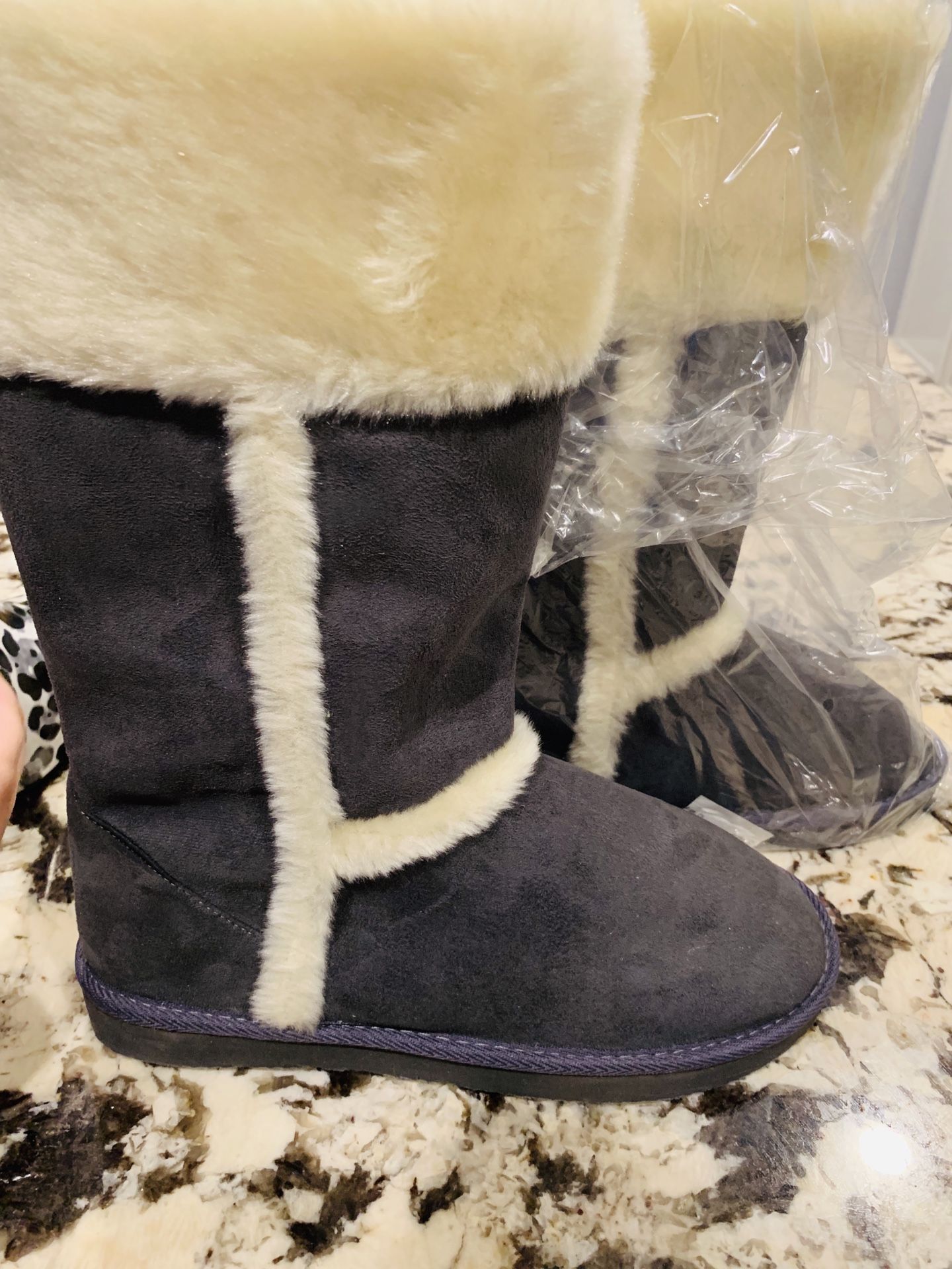 Boots size 10 brand new