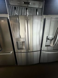 NEW OPEN BOX GE FRENCH STYLE STND SIZE REFRIGERATOR
