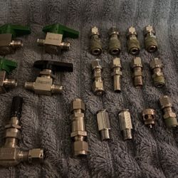 Hoke, Nupro, Gyrolok Stainless Steel Valves And Connectors