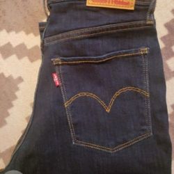 Levis Size 26