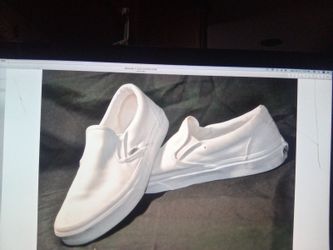 1 PAIR SLIP ON VANS SHOES SIZE 10 WHITE