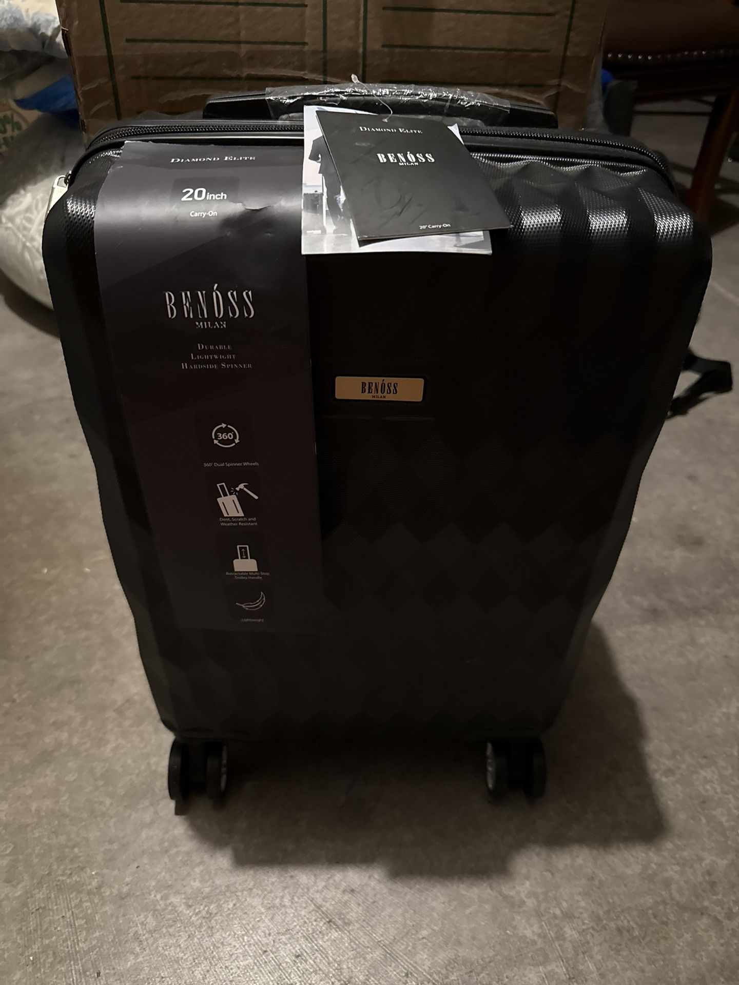 Brand New Benoss Milan 20” 4 Wheels Swivel Carryon Suitcase