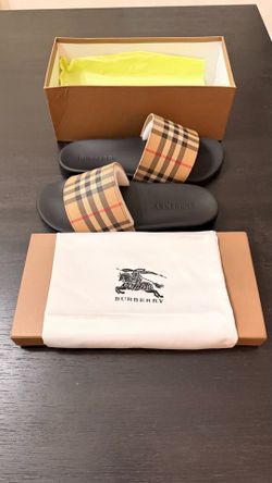 Burberry  slides