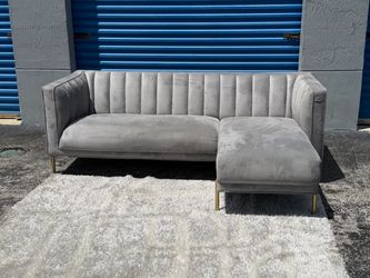 Modern sectional sofa(free delivery)