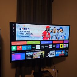 LG UHD 55 Inch TV For Sale HDR10, Mint Condition