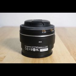 Sony DT 30mm f2.8 Macro SAM Lens SAL30M28