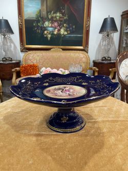 Beautiful Cobalt Porcelain Pedestal Platter with Gold Trim & Classical Scene🌷