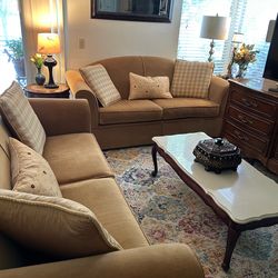 Sofas love seats