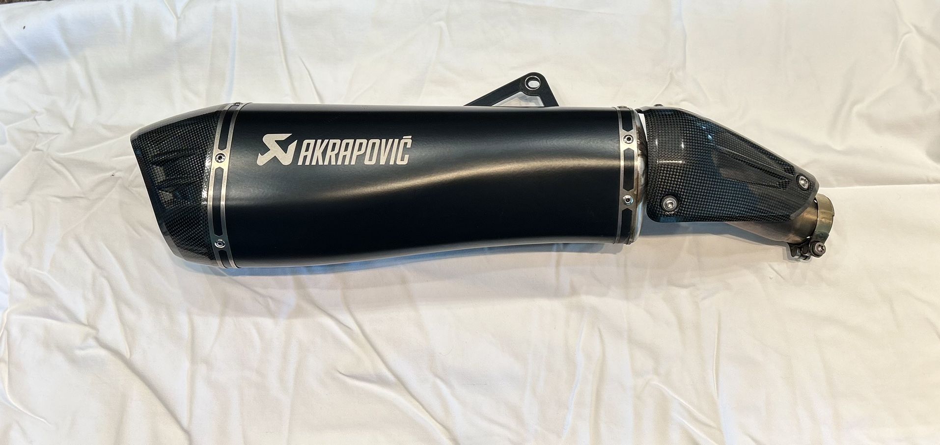 Akrapovic Slip-On Exhaust Kawasaki H2 SX