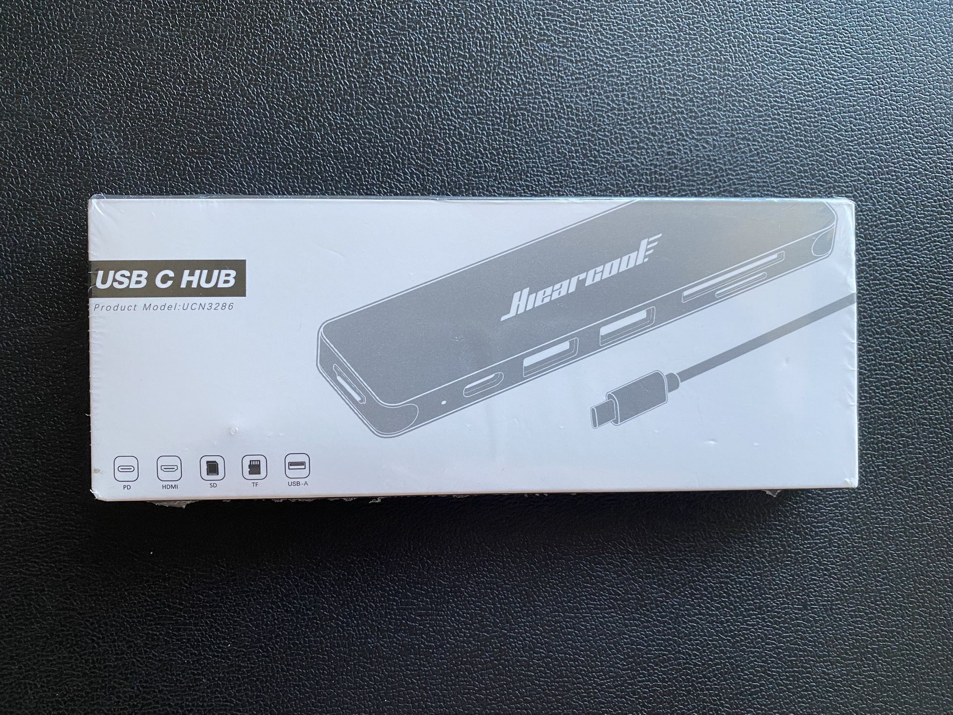 Hiearcool USB-C Hub Card Reader