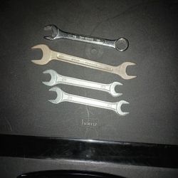 ASSORTED OLD WRENCHES
