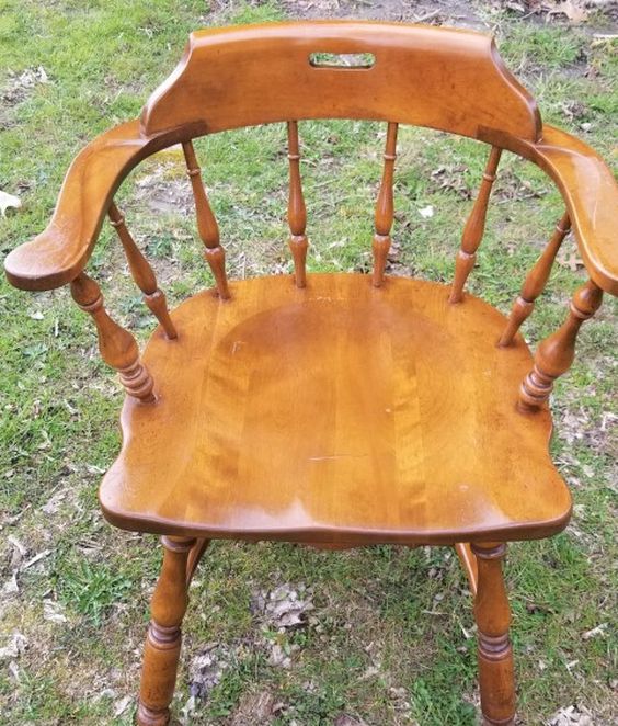 Ethan Allen Early American Wood Chair