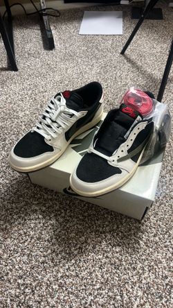 Travis Scott Olive Size 7.5 Men’s
