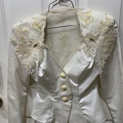 Ivory Set Of 2 Pieces Long Sleeve And Skirt Size 5/6