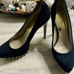 Suede Studded Michael Kors Size 9. Super Sexy.