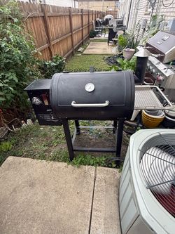Pit boss pallets smoker/grill/ BBQ