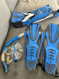 NEW U.S. Divers Snorkeling Set with Fins, Mask, Snorkel & Carry Bag – Size M 7–10