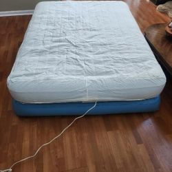 Aerobed Queen Air Matress NEW