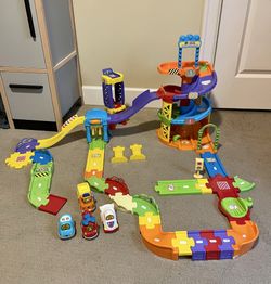 Vtech Go! Go! Smart Wheels Spinning Spiral  Tower Playset