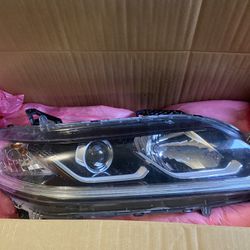 2016 Honda Accord passenger Light