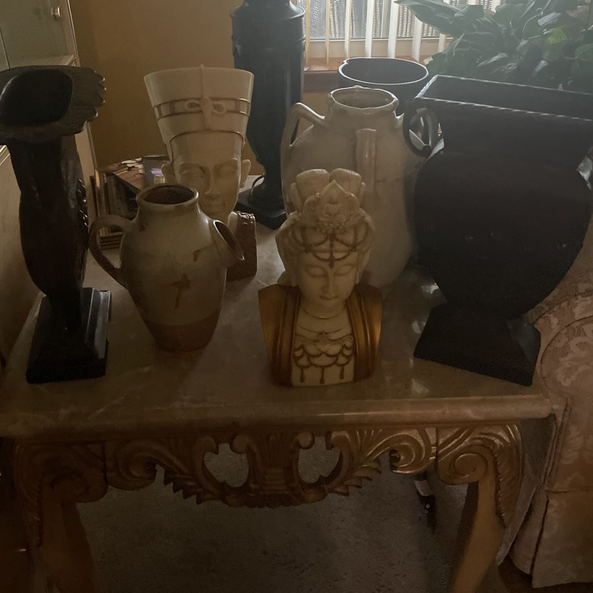 Statues And Vases 