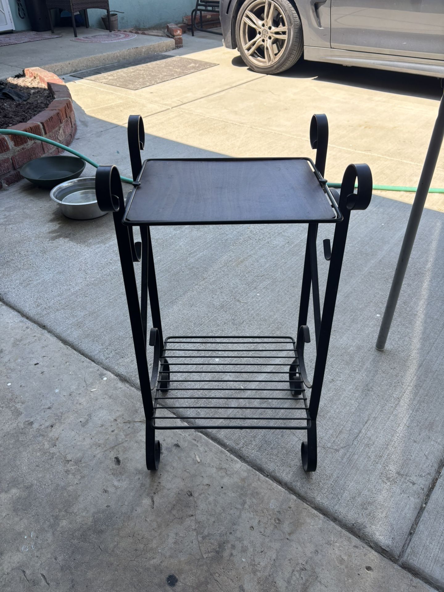 Metal Flower Pot Stand