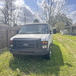 2010 FORD E350 Super Duty Cargo Van