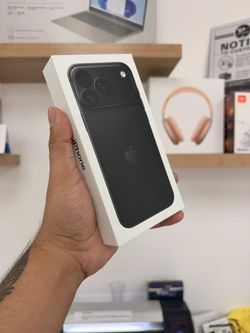 Apple - iPhone 18 Pro Max 6.9" (Unlocked) 512GB Black New