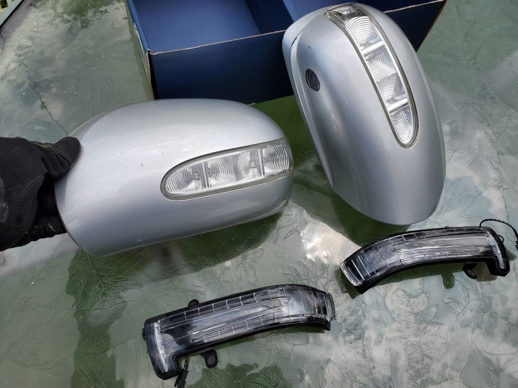 Mercedes Benz ML350 Door Mirror Cover