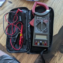 Cen-tech Digital Clamp Meter 