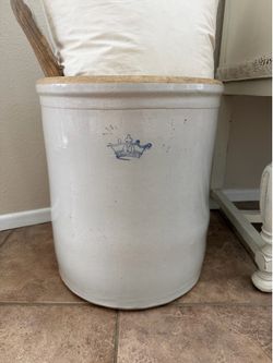 Crown Crock