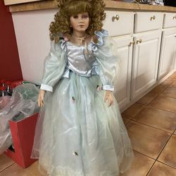 VINTAGE PORCELAIN DOLLS $100. AND UP 