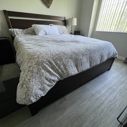 King Size Bedroom Set -Ashley Furniture 