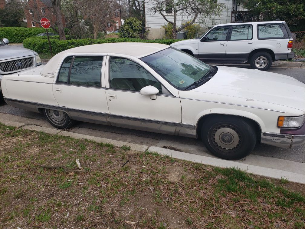 I have a 94 Cadillac Fleetwood brougham it has a lt1 engine and trans under 100 000 basically selling as a parts car