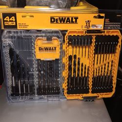 Dewalt 44pcs drill bit set