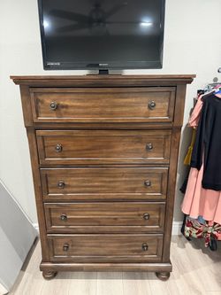 Ashley porter tall dresser in excellent condition