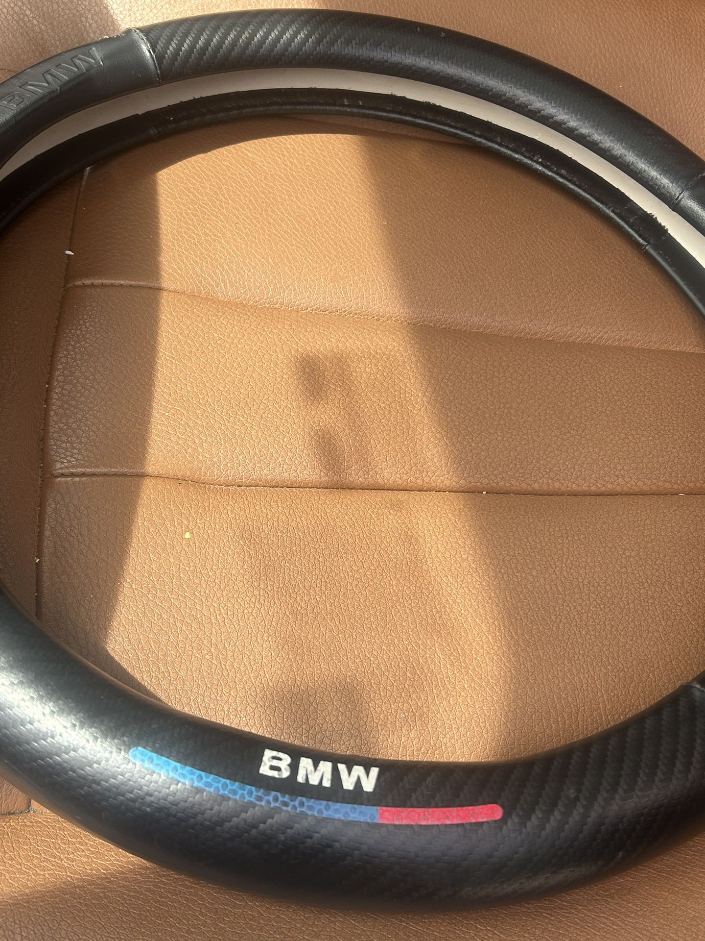 Steering wheel cover