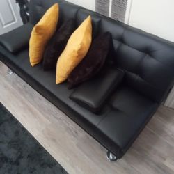 futon/Couch.