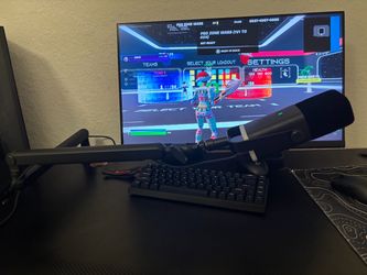 Mic and mic boom