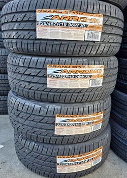 225/45ZR19 Set Of 4 Arroyo New Tires