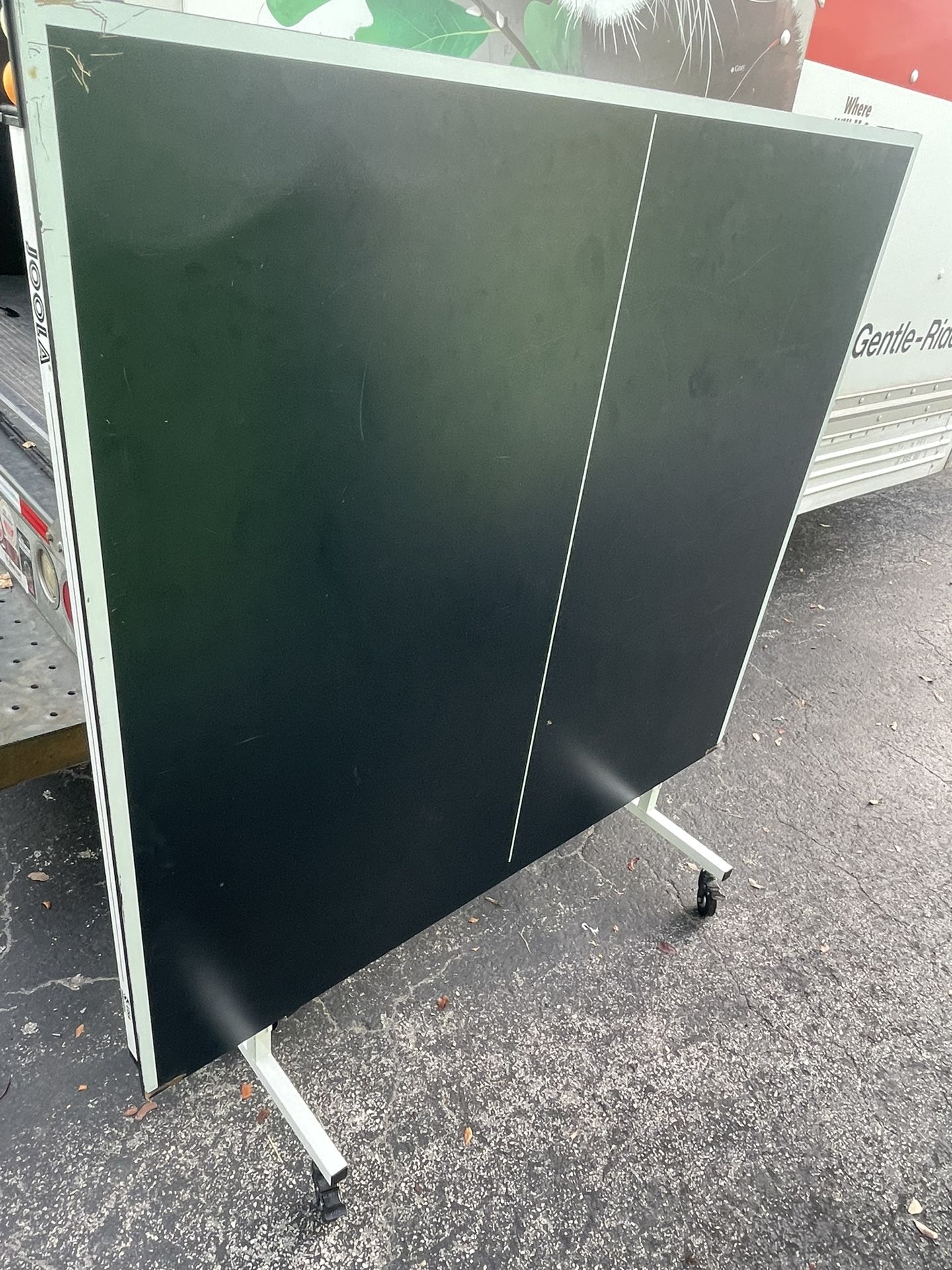 Pim Pong Table