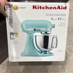 Kitchen Aid Artisan Series 5 Quart Tilt Head Stand Mixer