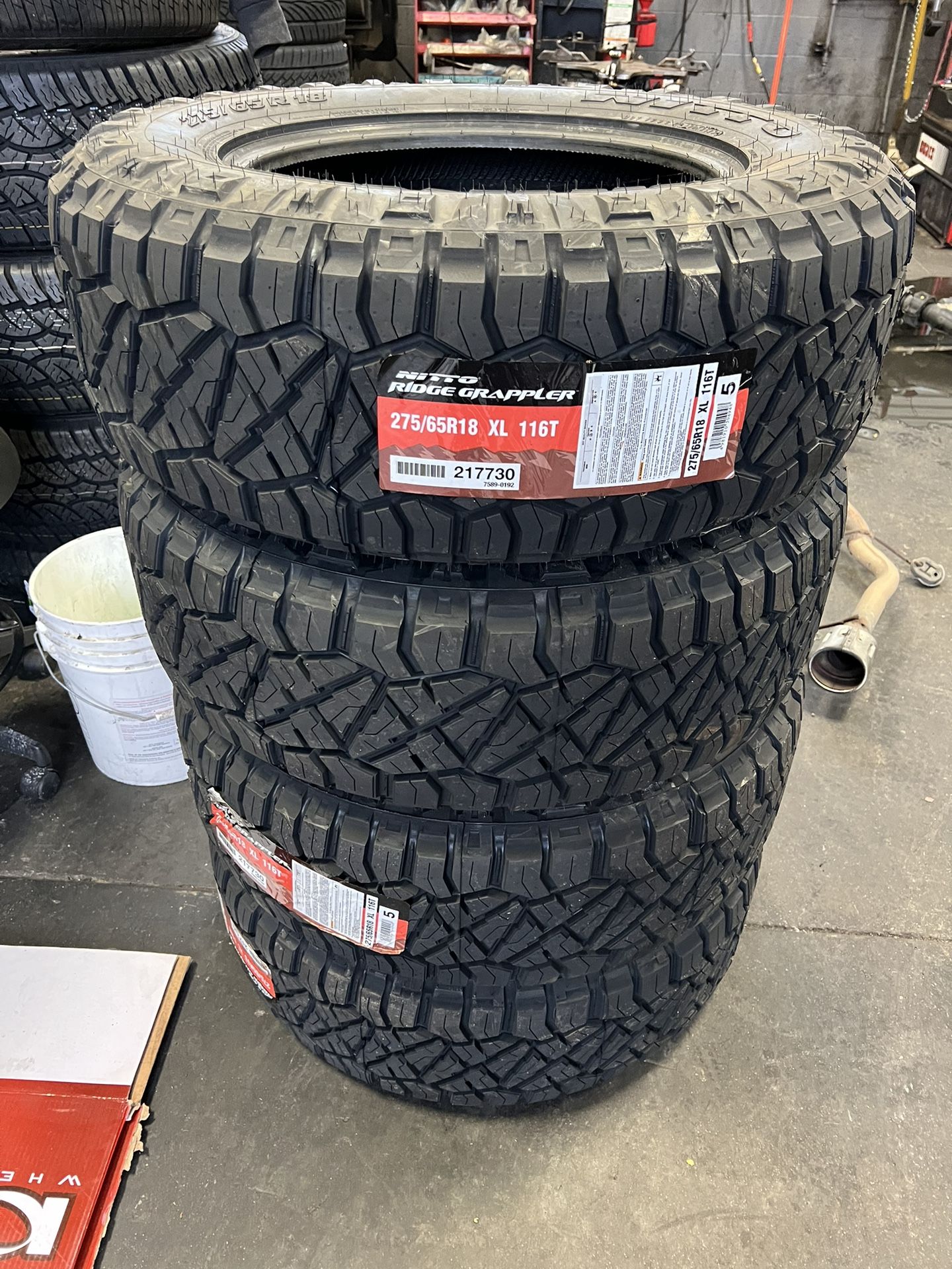 275/65R18 SET OF 4 NITTO RIDGE GRAPPLER