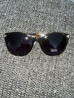 NWT Chelsea Morgan Sunglasses