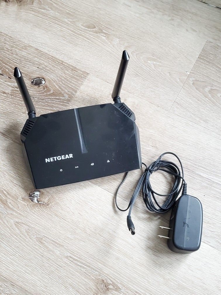 Netgear R6120 WiFi Router